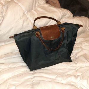 SOLD: Longchamp Le Pliage Medium Tote Medium